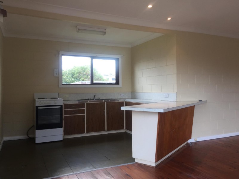 39 Red Hill Parade, Tomakin NSW 2537
