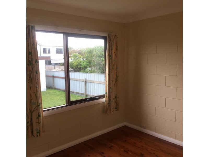 39 Red Hill Parade, Tomakin NSW 2537