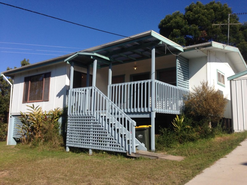 13 Millers Crescent, Moruya Heads NSW 2537