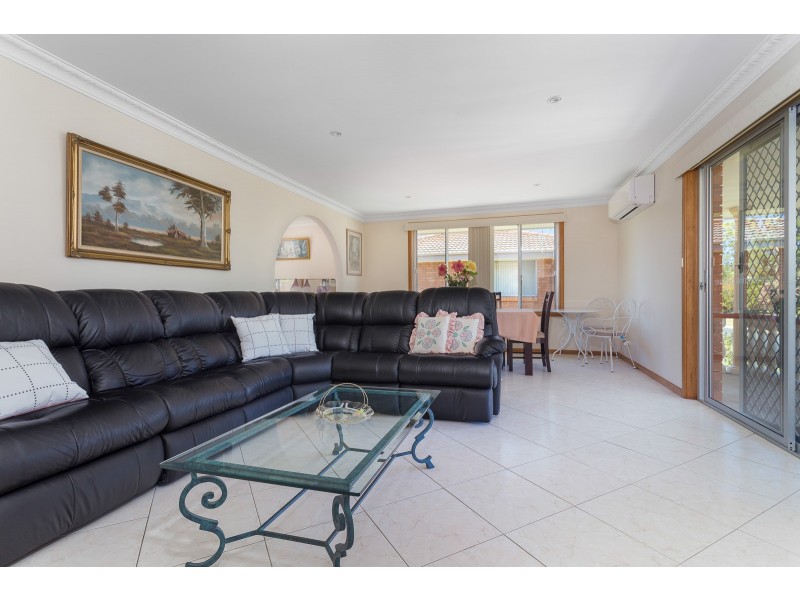 82 Smith Street, Broulee NSW 2537