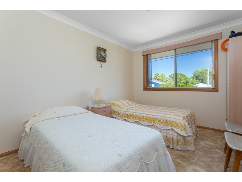 82 Smith Street, Broulee NSW 2537