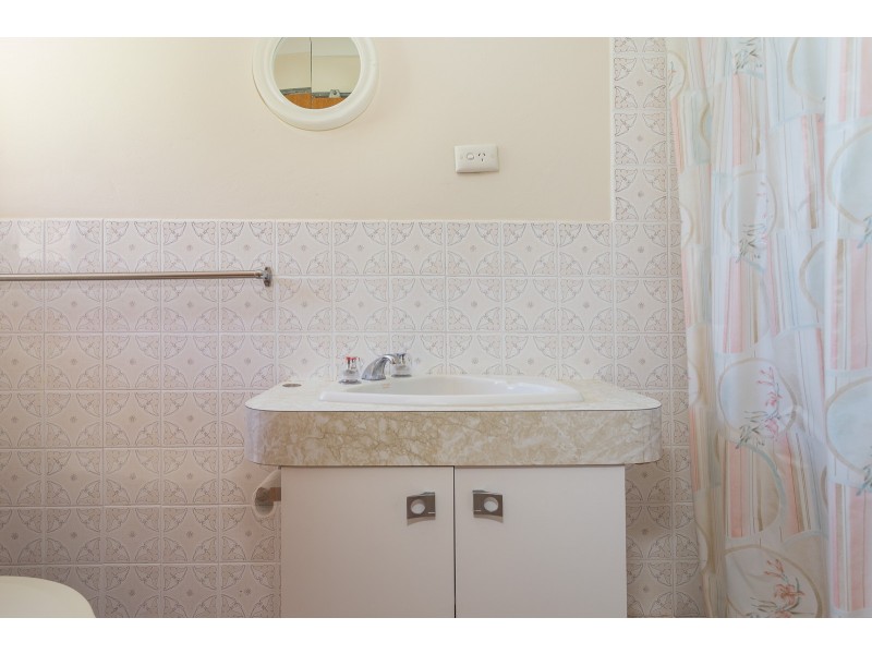 82 Smith Street, Broulee NSW 2537