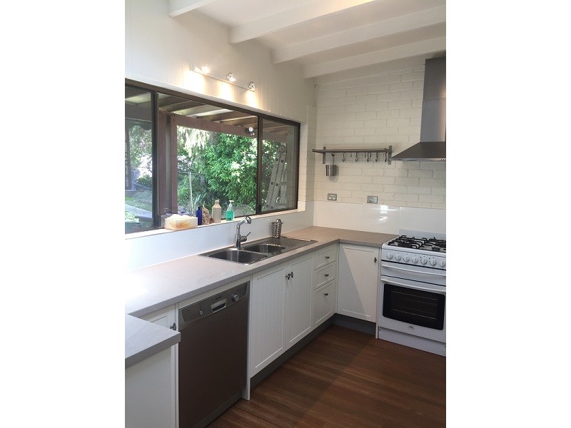 17 Page St, Moruya NSW 2537