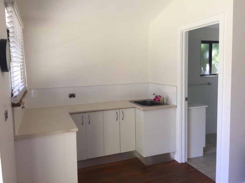 17 Page St, Moruya NSW 2537