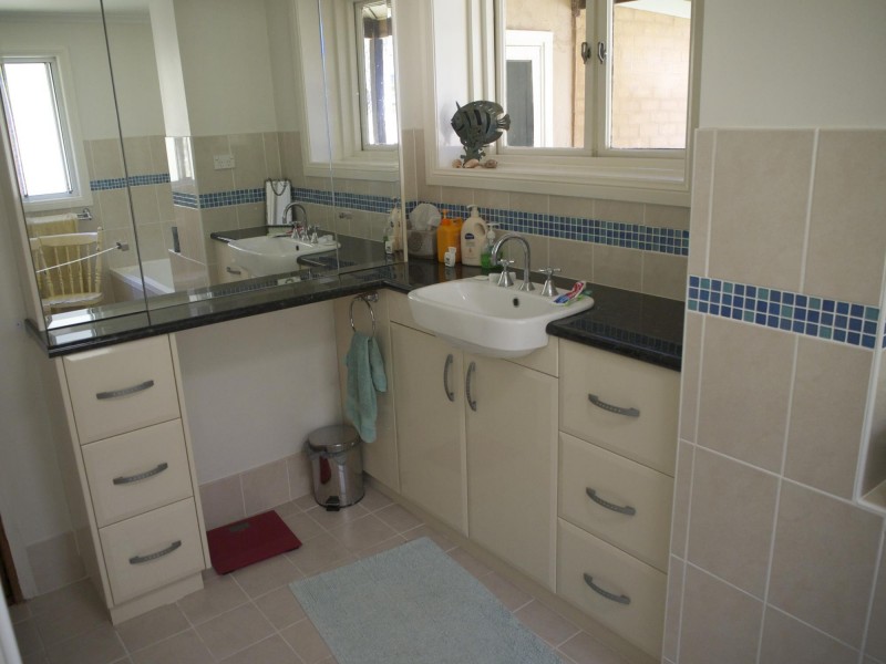 587 Larrys Mountain Rd, Moruya NSW 2537