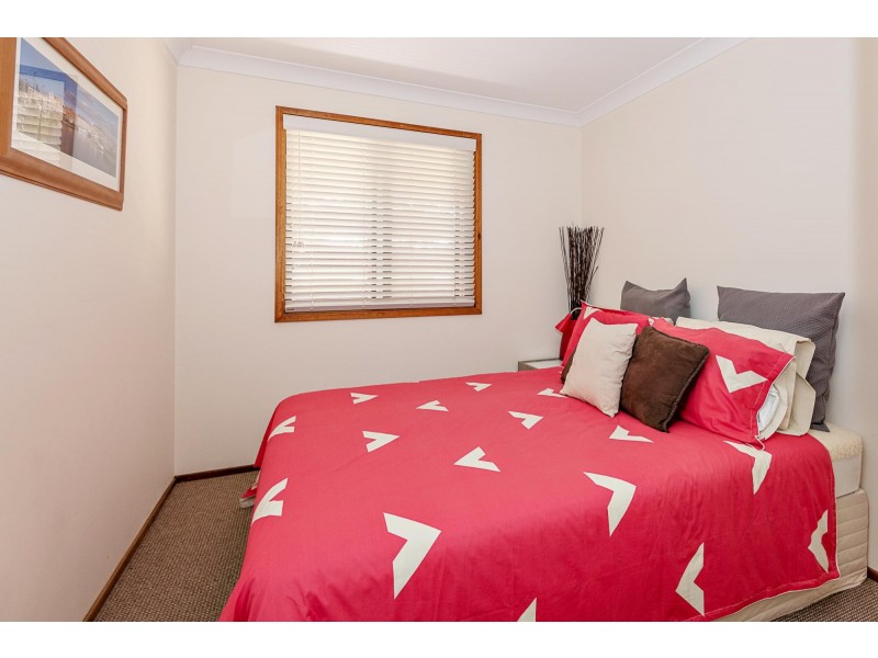 2 Headland Grove, Moruya Heads NSW 2537