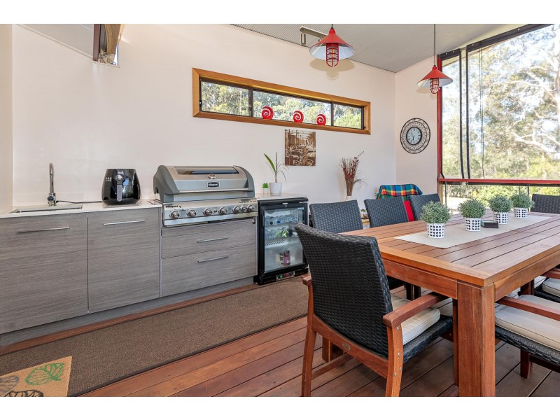 2 Headland Grove, Moruya Heads NSW 2537
