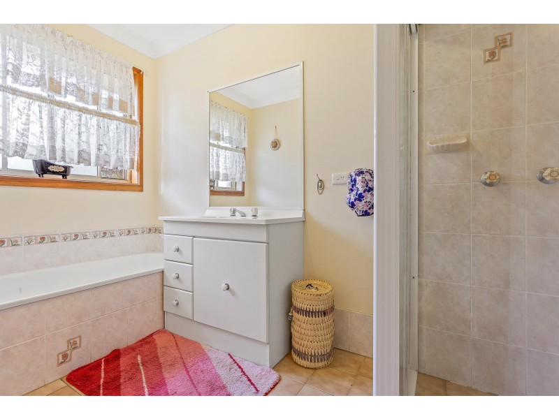 14a Sunpatch Parade, Tomakin NSW 2537