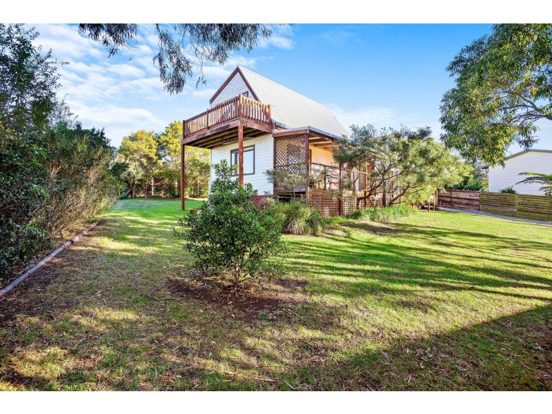 12 Jennifer Place, Moruya Heads NSW 2537