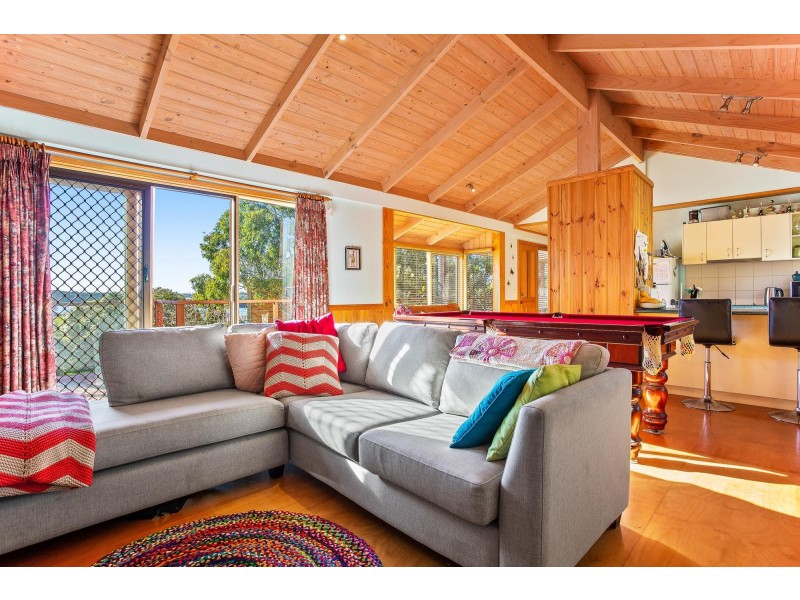 12 Jennifer Place, Moruya Heads NSW 2537