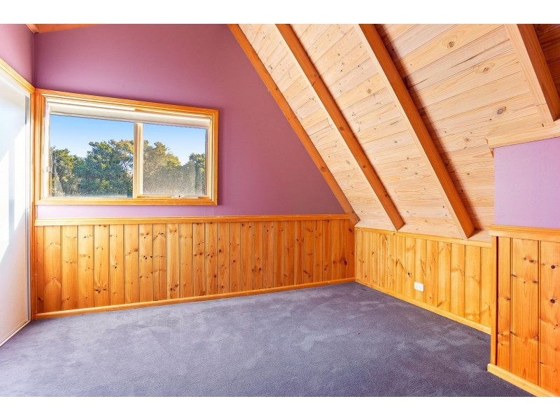 12 Jennifer Place, Moruya Heads NSW 2537