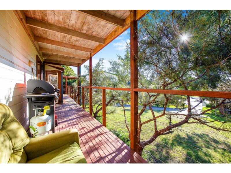 12 Jennifer Place, Moruya Heads NSW 2537