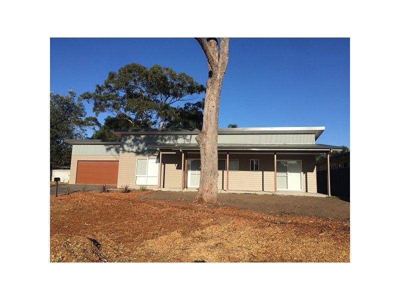 2b Clarke Street, Broulee NSW 2537