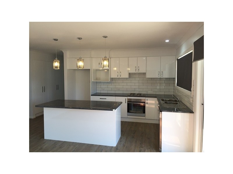 2b Clarke Street, Broulee NSW 2537