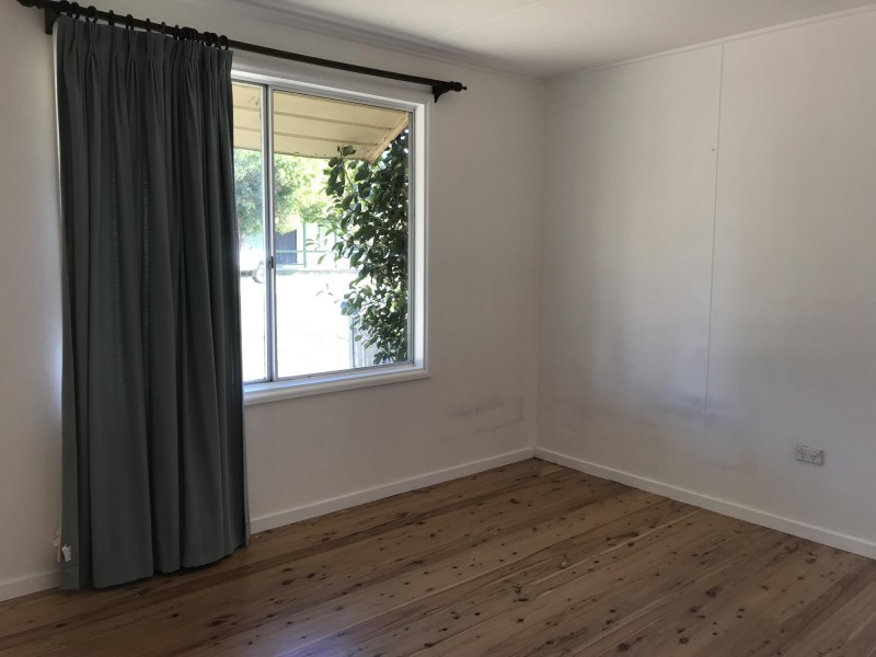 28 Haslingden St, Moruya NSW 2537