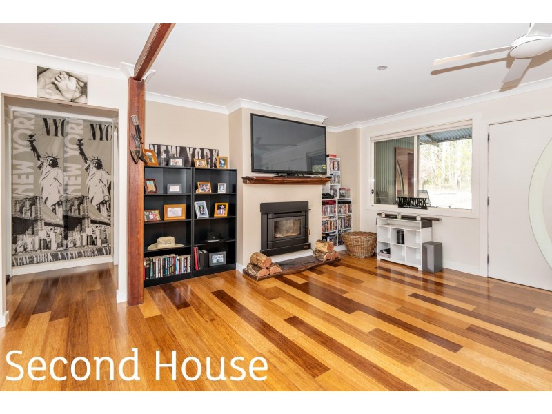 44 Buckenboura Road, Mogo NSW 2536