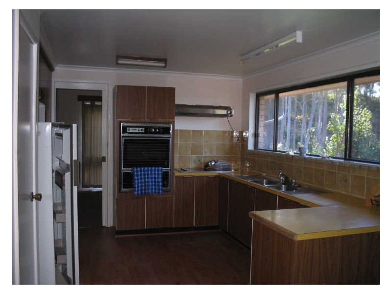 64 Hazel Road, Moruya NSW 2537