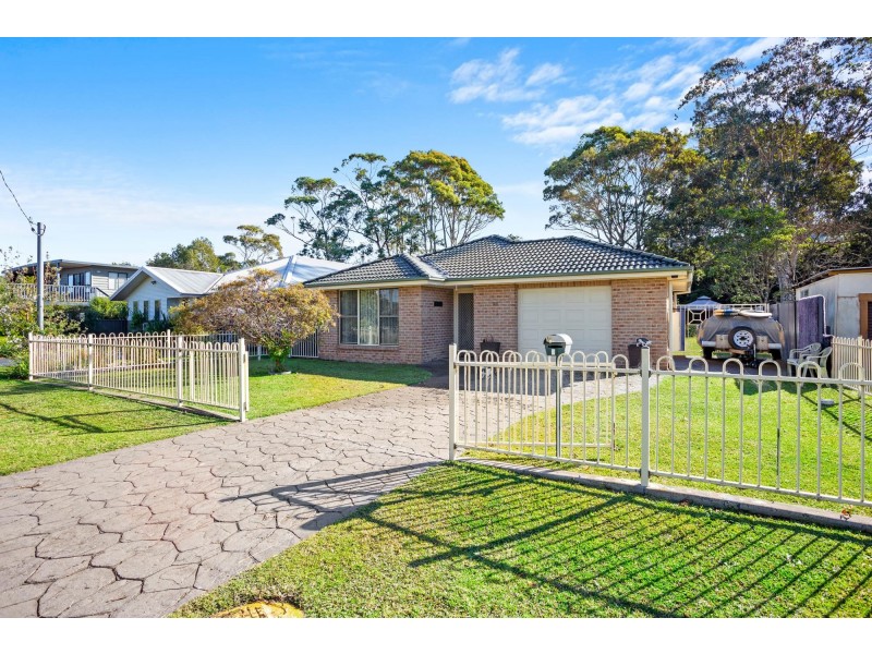 28 Yarralumla Crescent, Tomakin NSW 2537