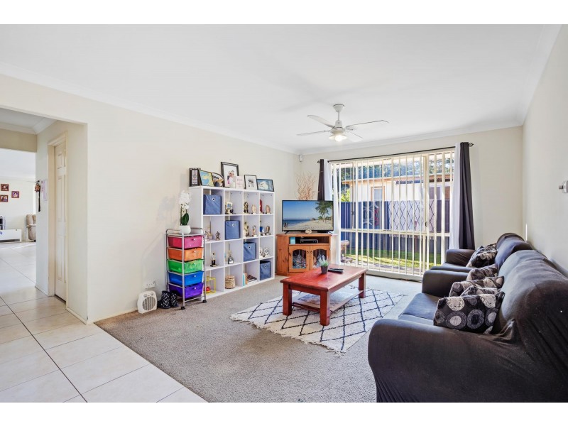 28 Yarralumla Crescent, Tomakin NSW 2537