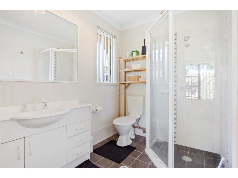 28 Yarralumla Crescent, Tomakin NSW 2537