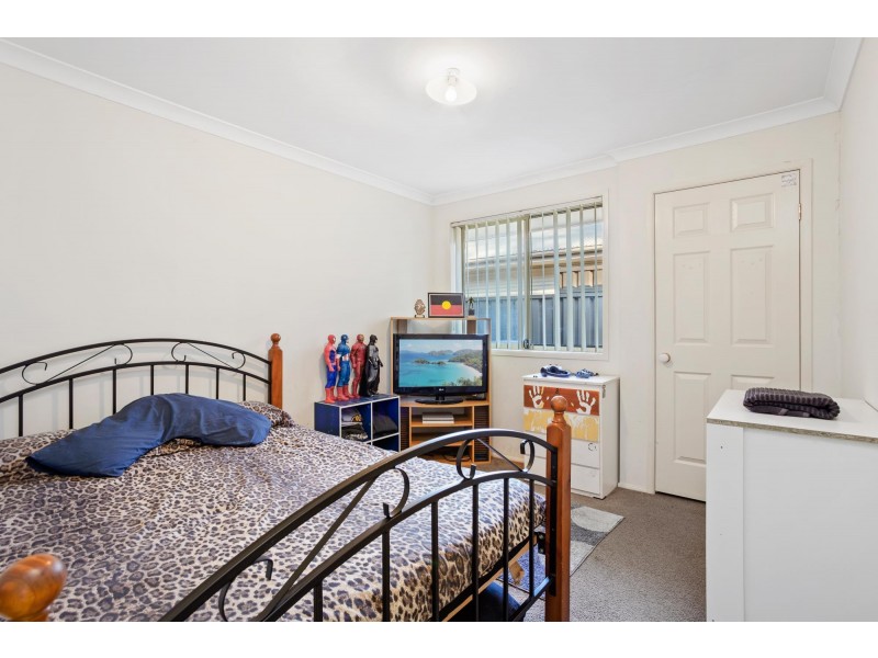 28 Yarralumla Crescent, Tomakin NSW 2537