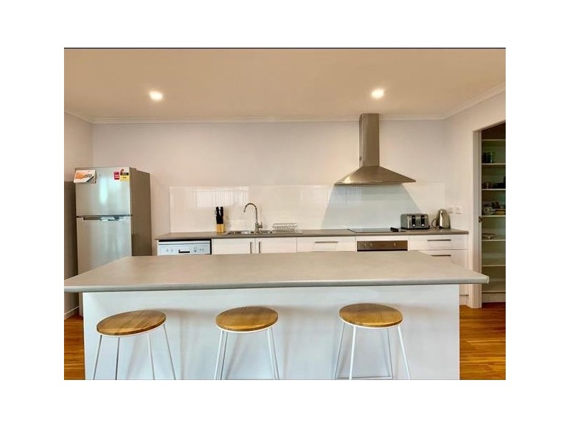 7 Swan Ridge Place, Moruya NSW 2537