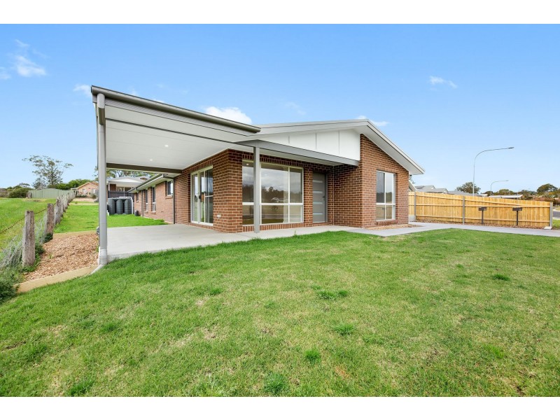 5A Holstein Street, Moruya NSW 2537