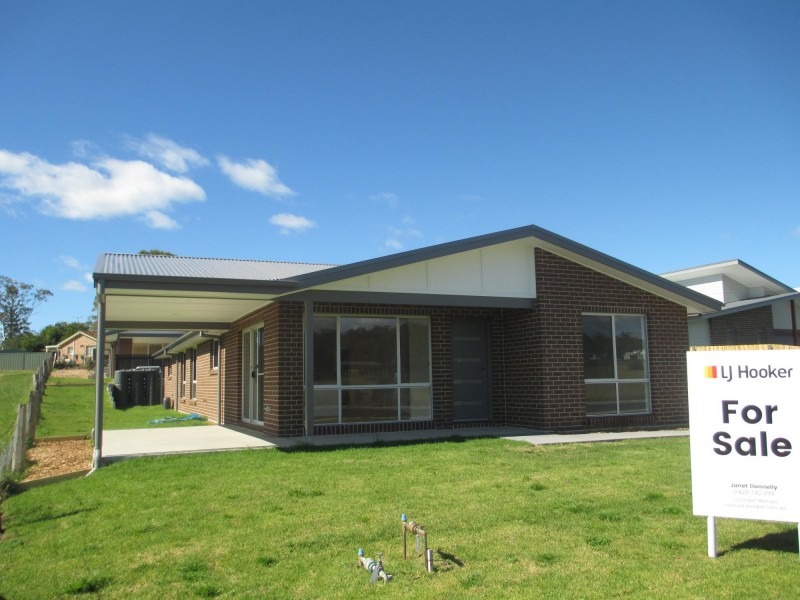 5A Holstein Street, Moruya NSW 2537