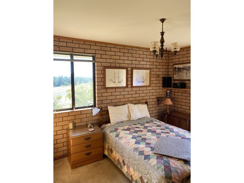 3 Hawdon St, Moruya NSW 2537