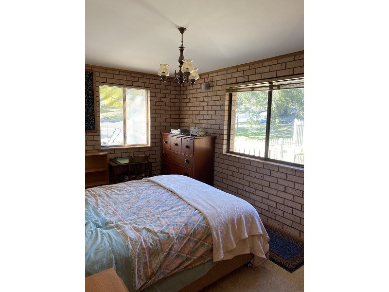 3 Hawdon St, Moruya NSW 2537