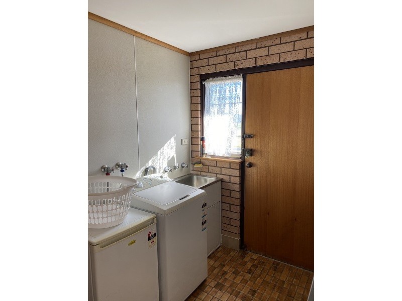 3 Hawdon St, Moruya NSW 2537