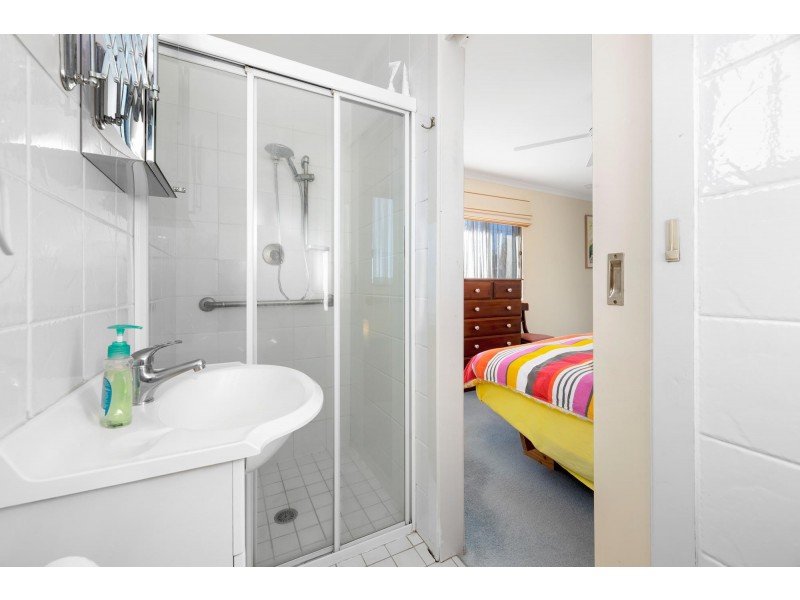 11 Forest Parade, Tomakin NSW 2537