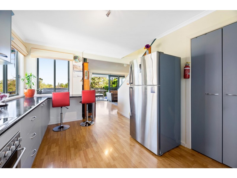 11 Forest Parade, Tomakin NSW 2537