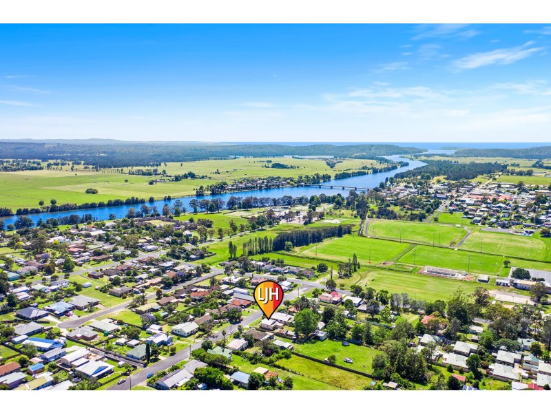 13 Queen Street, Moruya NSW 2537