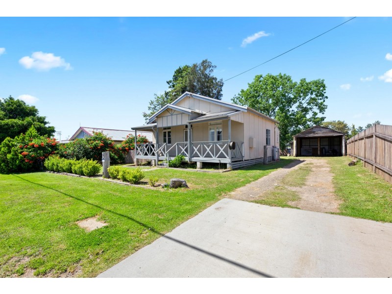 13 Queen Street, Moruya NSW 2537