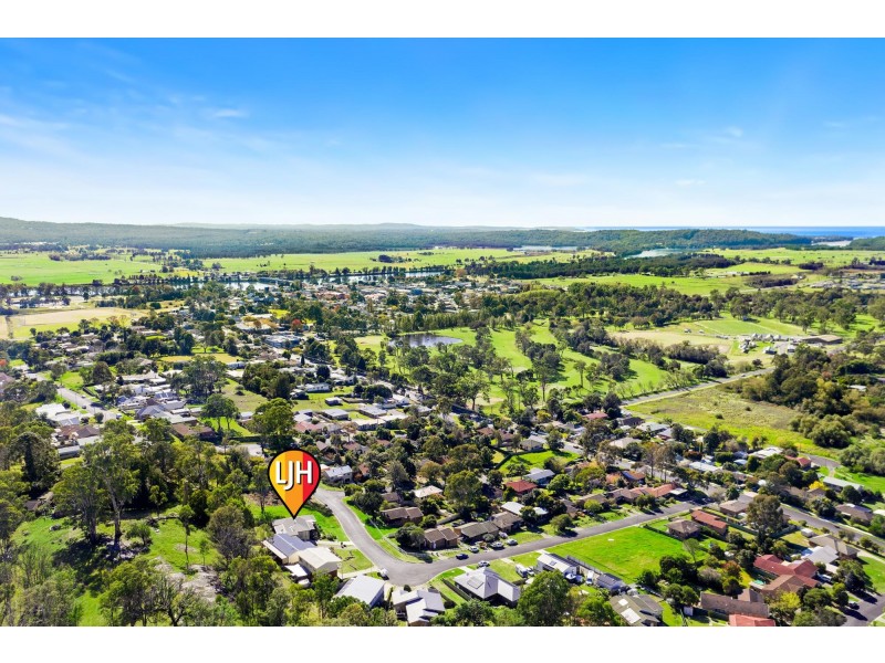 11 Pioneer Road, Moruya NSW 2537