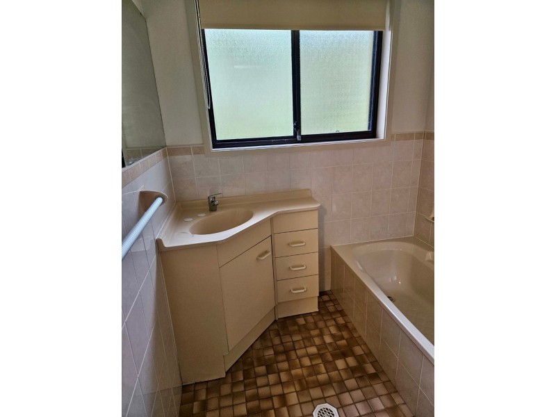1 Panorama Pde, Moruya NSW 2537