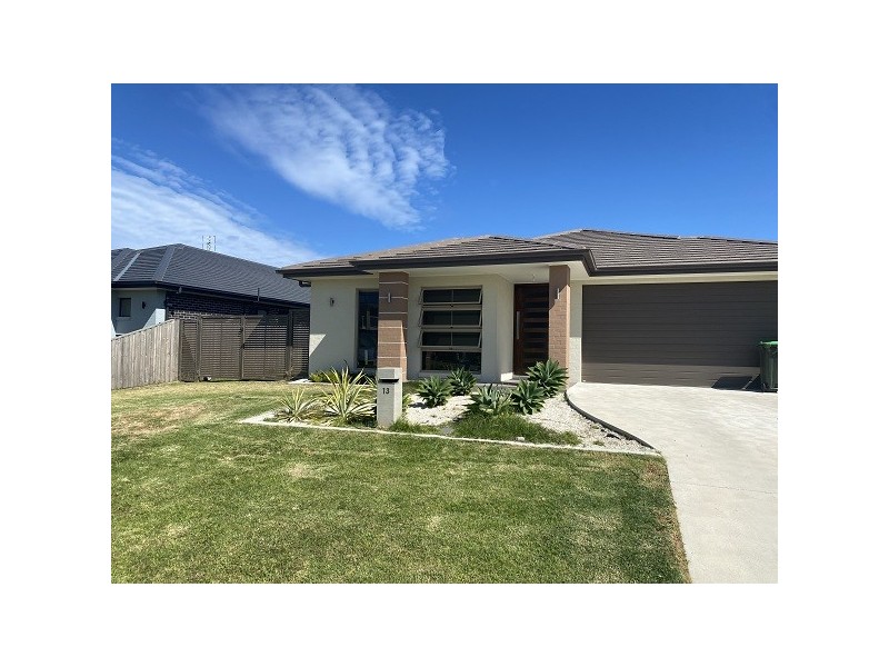 13 Ocean View Way, Tomakin NSW 2537