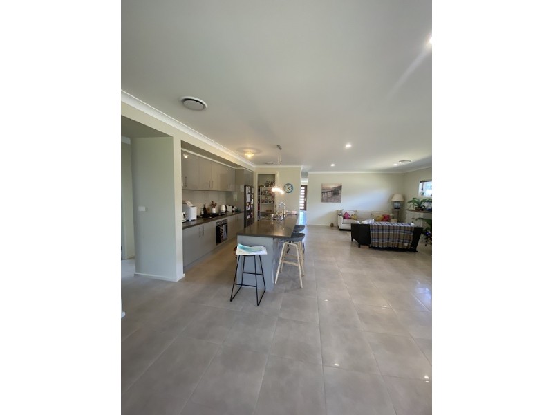 13 Ocean View Way, Tomakin NSW 2537