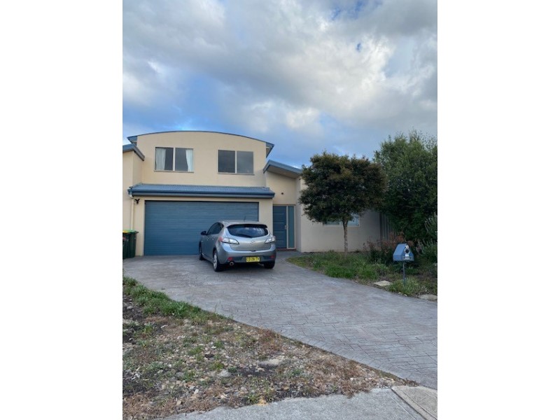 1/13 Suzanne Way, Broulee NSW 2537