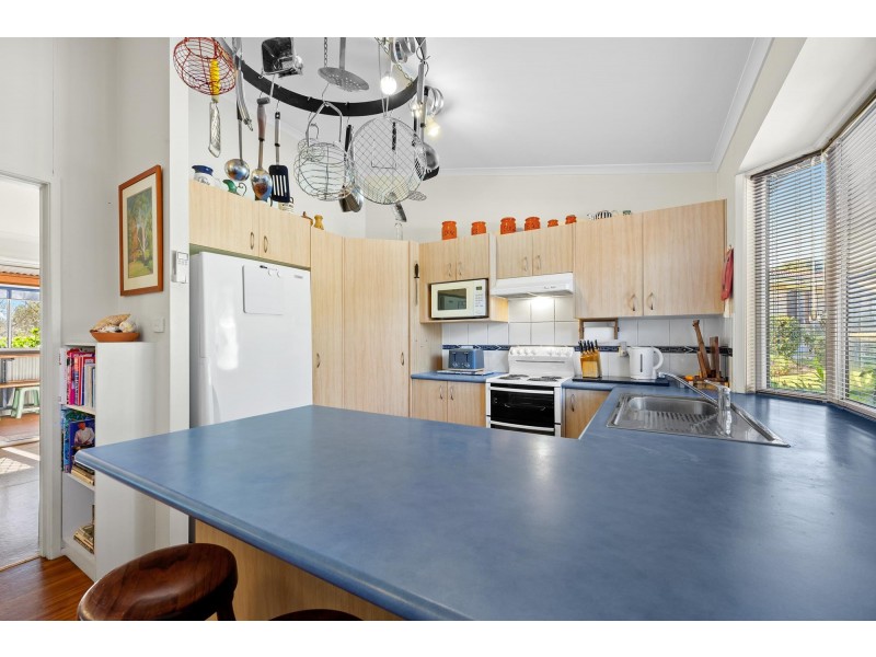 2 Ryan Place, Moruya NSW 2537