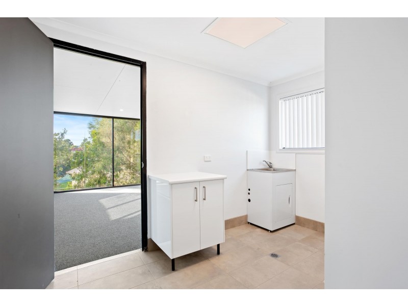5 Swan Ridge Place, Moruya NSW 2537