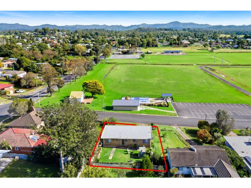 10 Evans Street, Moruya NSW 2537