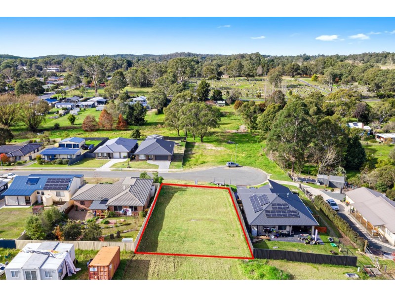 16 Patterson Close, Moruya NSW 2537