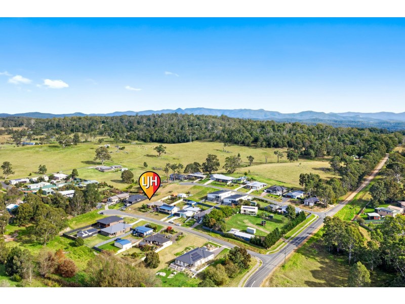 16 Patterson Close, Moruya NSW 2537