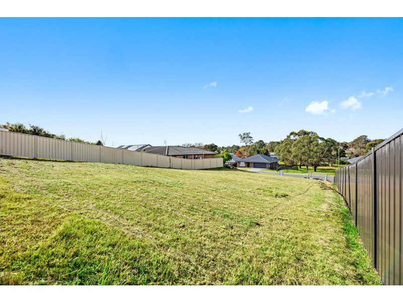 16 Patterson Close, Moruya NSW 2537