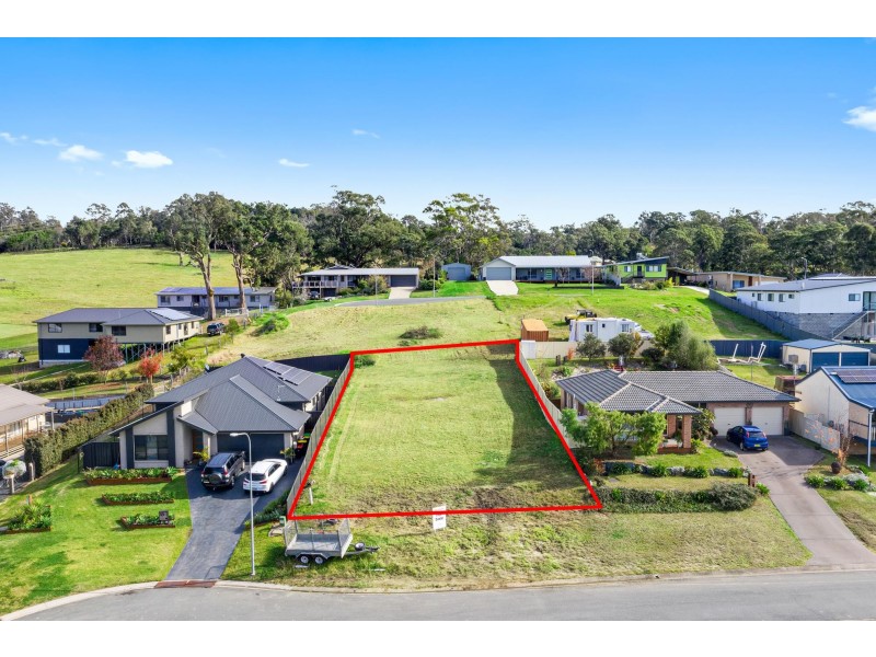 16 Patterson Close, Moruya NSW 2537