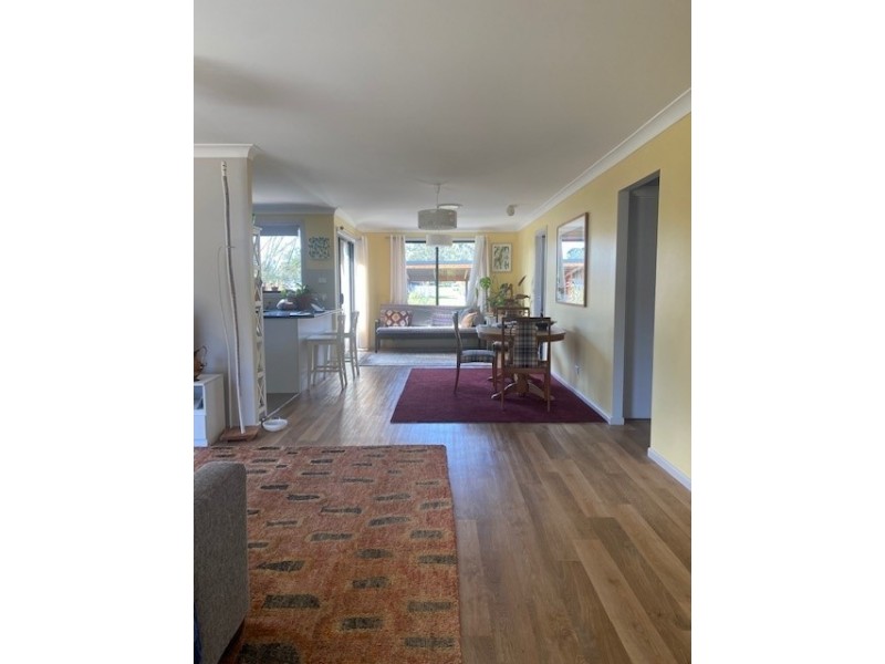 7 Patterson Close, Moruya NSW 2537