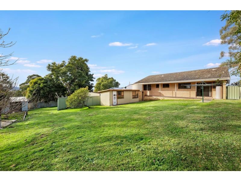 19 Luck Street, Moruya NSW 2537