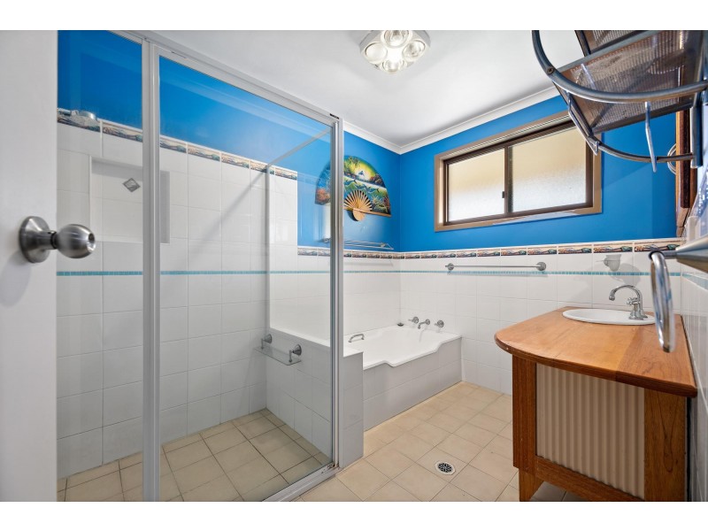 19 Luck Street, Moruya NSW 2537